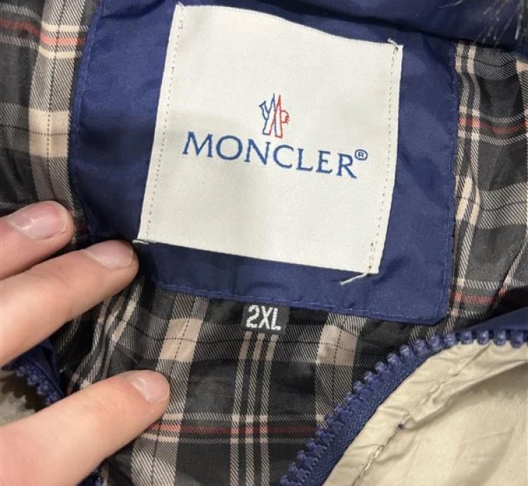 Moncler Youth Beige Navy Blue Puffer Jacket 2xl