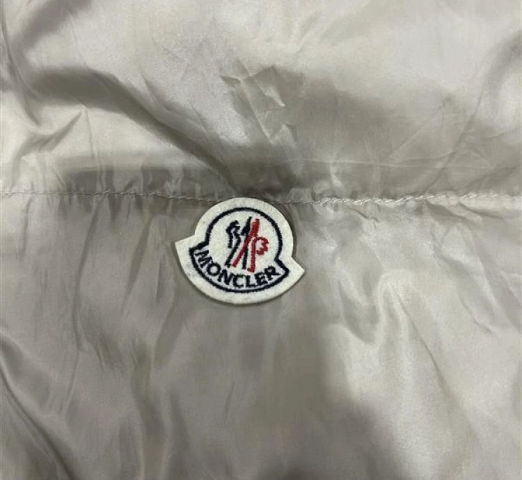 Moncler Youth Beige Navy Blue Puffer Jacket 2xl