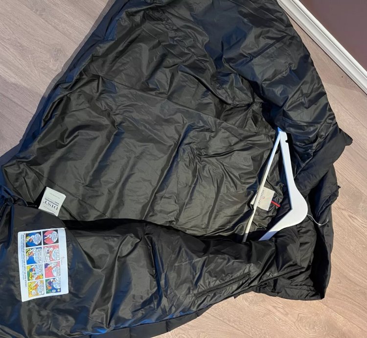 New Moncler Jacket - -large Puffer Jacket