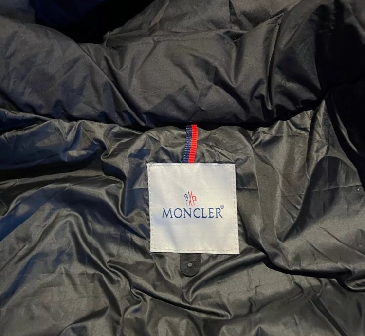 New Moncler Jacket - -large Puffer Jacket