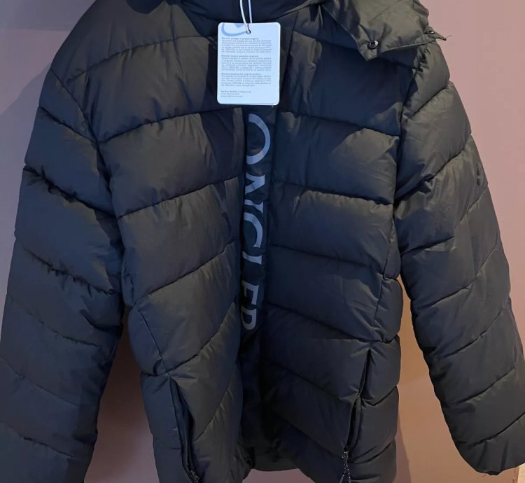 New Moncler Jacket - -large Puffer Jacket