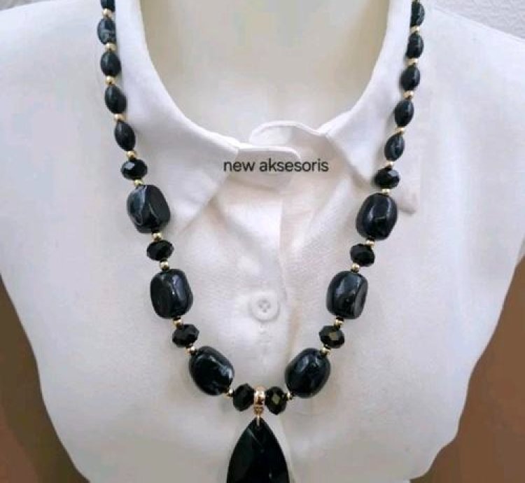 Womens Ethnic Necklace Stone Model Elegant Long Acrylic Fashion Accessories