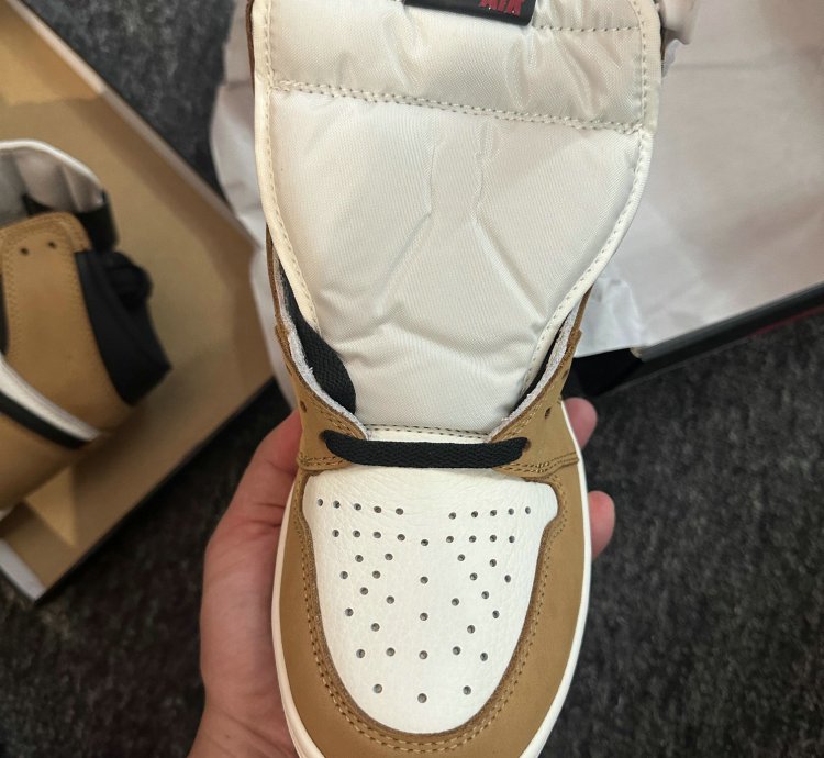 Jordan 1 Retro High Rookie Of The Year 555088-700