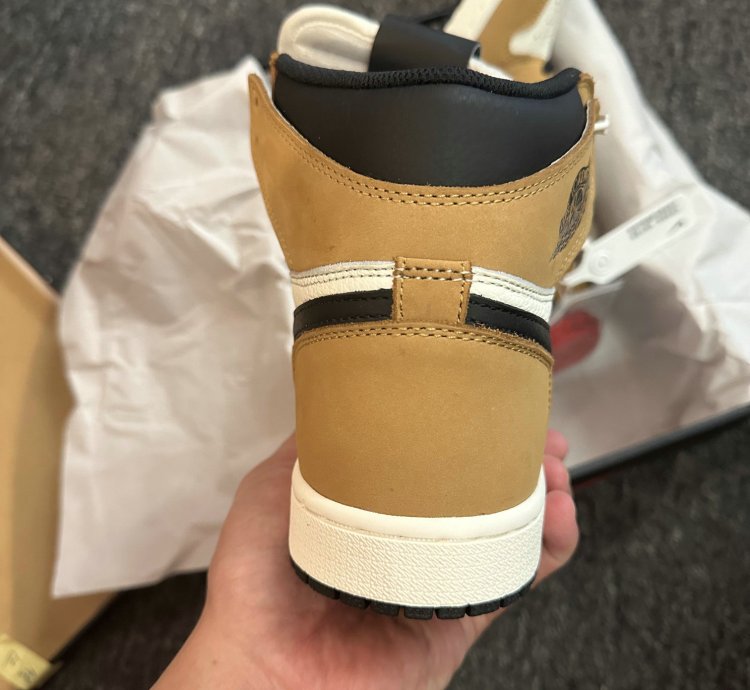 Jordan 1 Retro High Rookie Of The Year 555088-700