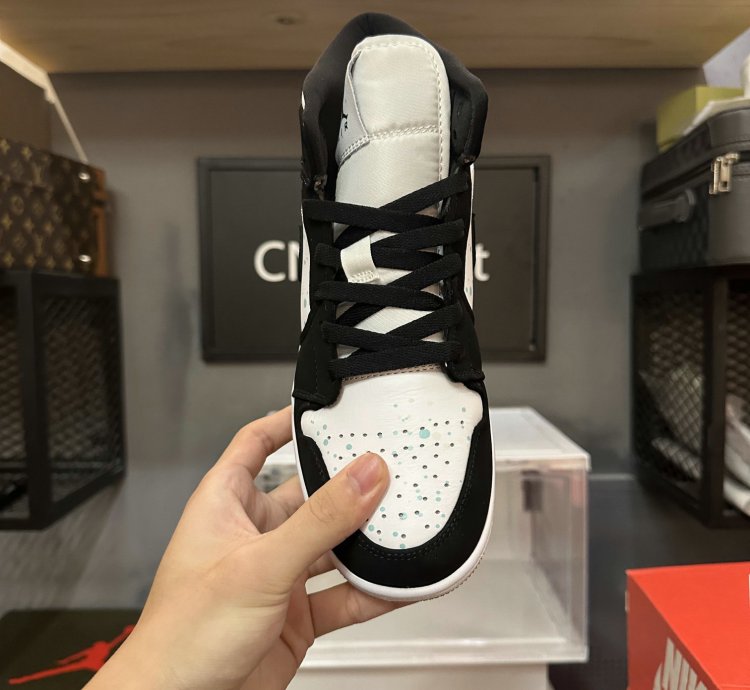 Jordan 1 Mid White Black Teal Tint gs Bq6931-103