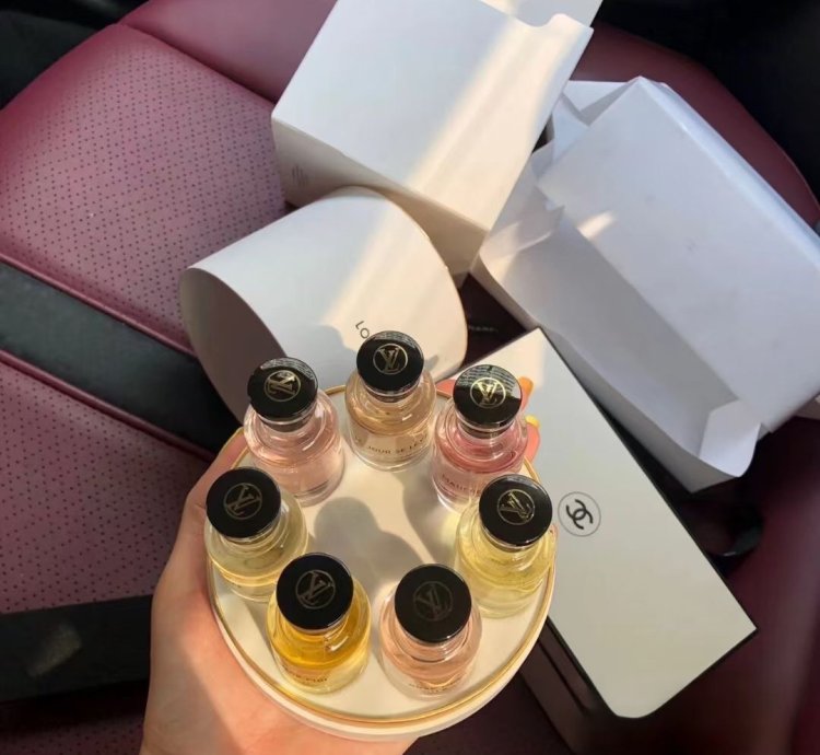 Louis Vuitton Les Parfums Miniature Set For Women 7 Edp Set 03 Oz Nib