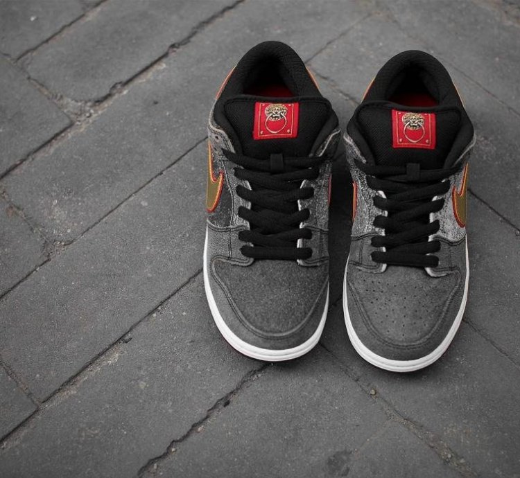 Nike Sb Dunk Low Beijing