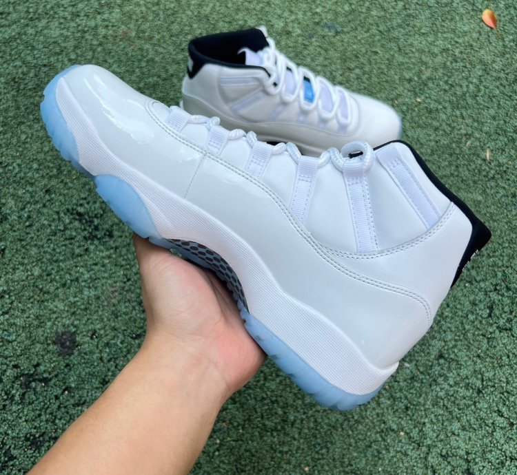 Nike Air Jordan 11 Retro Legend Blue