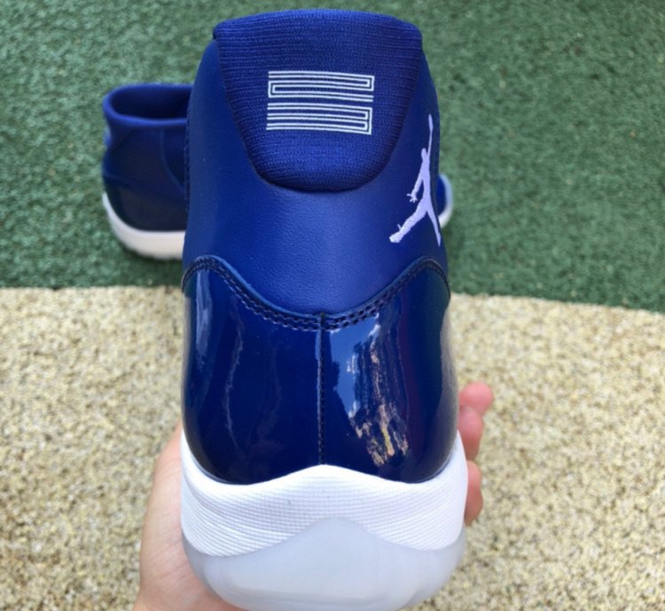 Nike Air Jordan 11 Retro Midnight Blue