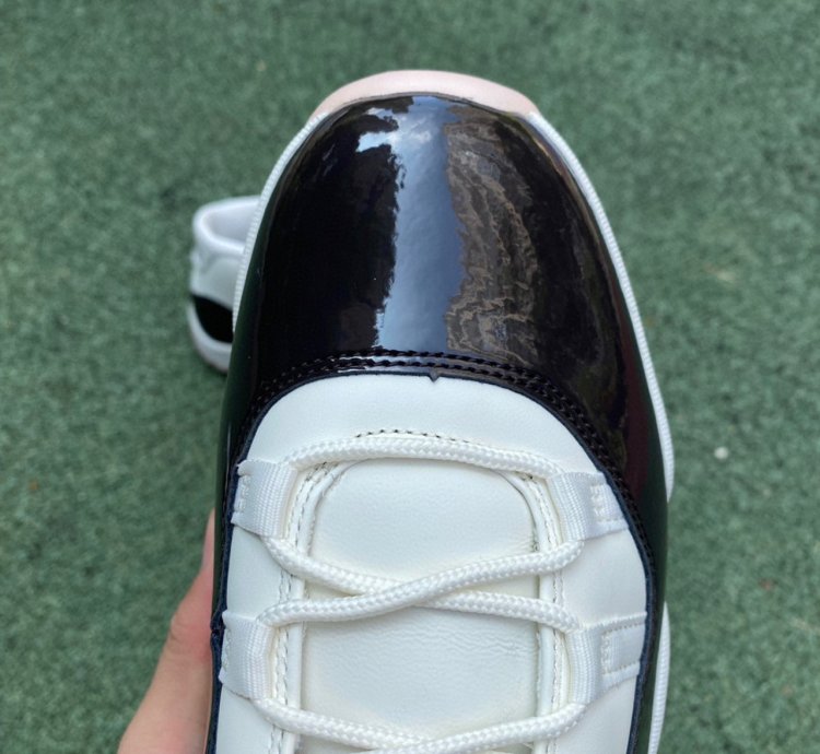 Nike Air Jordan 11 Retro Neapolitan
