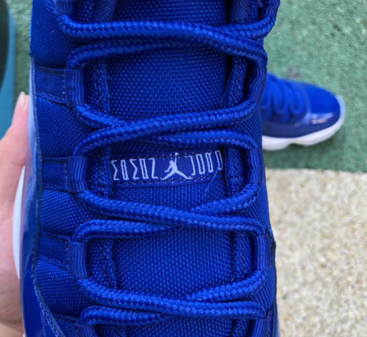 Nike Air Jordan 11 Retro Midnight Blue