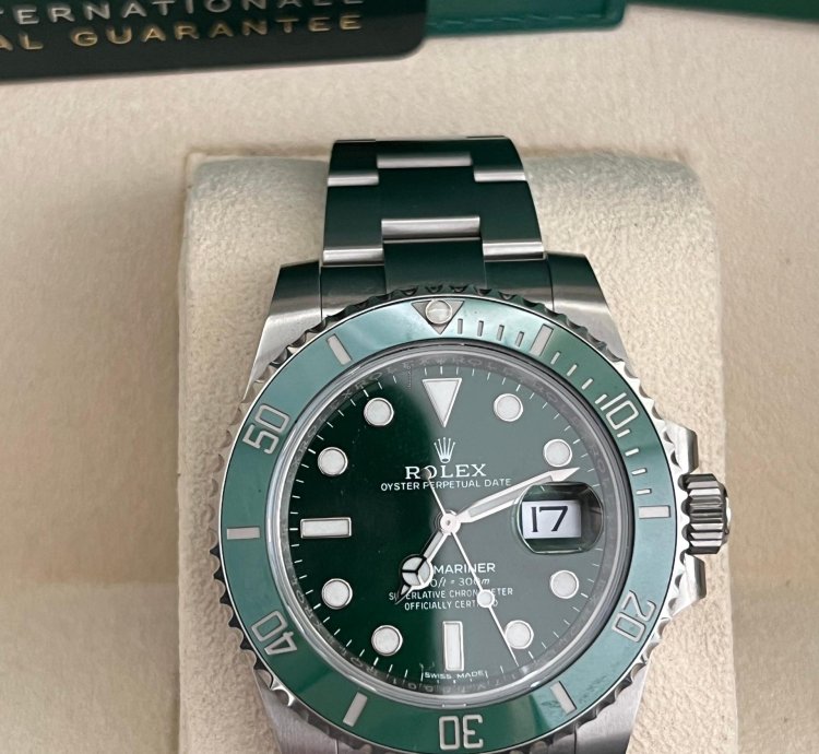 Rolex Submariner Date Unworn Submariner Date 40mm 116610lv Stainless Steel Hulk Green Dial Gree