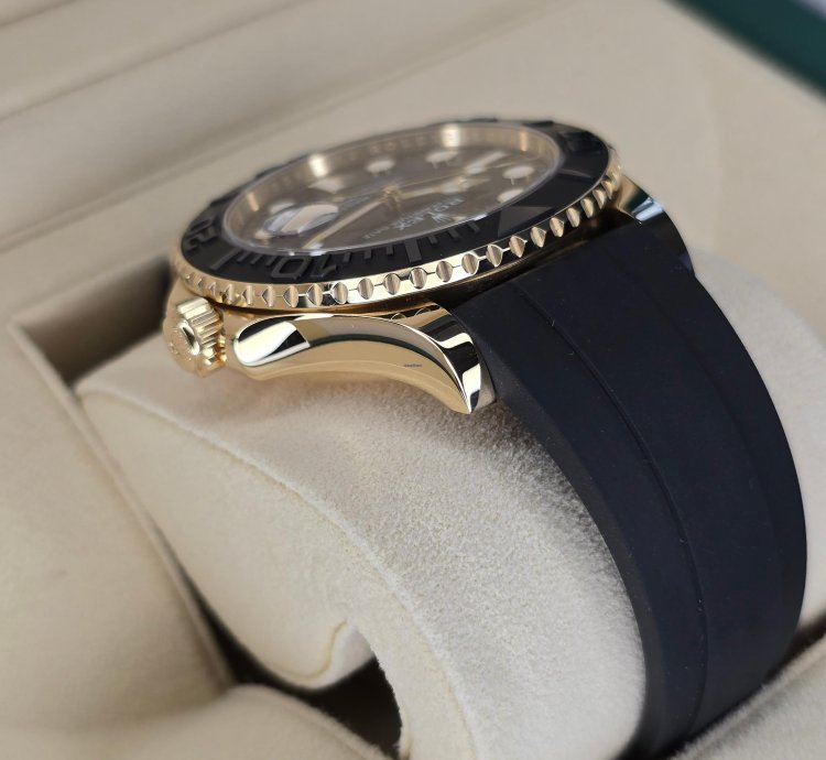 Rolex Yacht-master 42 Yellow Gold 226658 Mint Condition