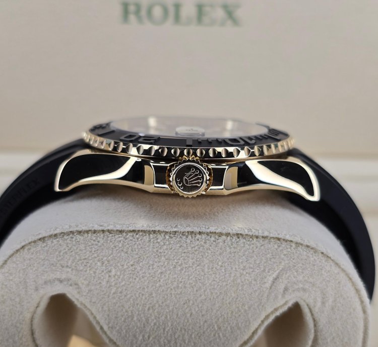 Rolex Yacht-master 42 Yellow Gold 226658 Mint Condition