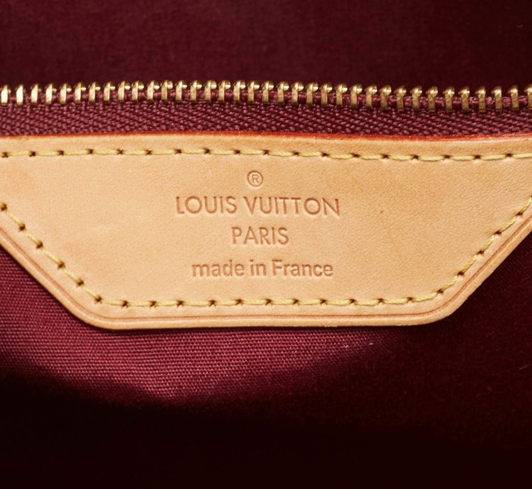 Louis Vuitton Amarante Monogram Vernis Brea Mm Bag