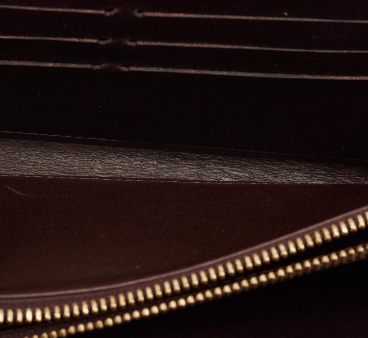 Louis Vuitton Amarante Monogram Vernis Sarah Noeud Wallet