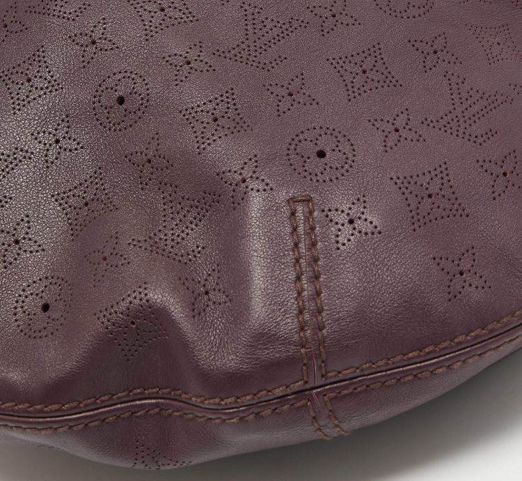 Louis Vuitton Aubergine Monogram Mahina Leather Onatah Gm Bag