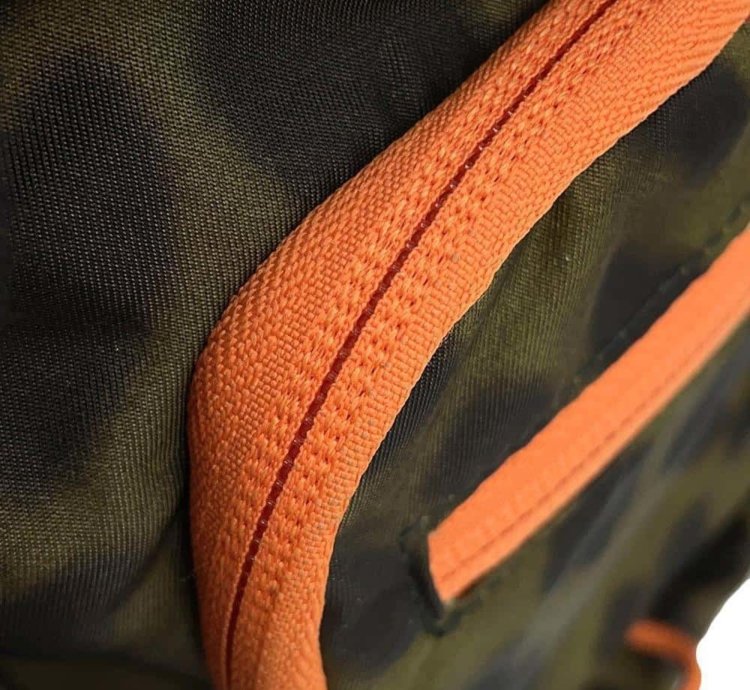 Burberry Body Bag Animal Print Leo Nylon 8013530 Burberry Camouflage