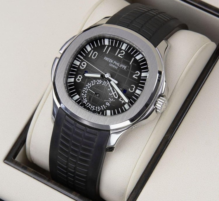 Patek Philippe Aquanaut Dual Time Stainless Steel 5164a-001