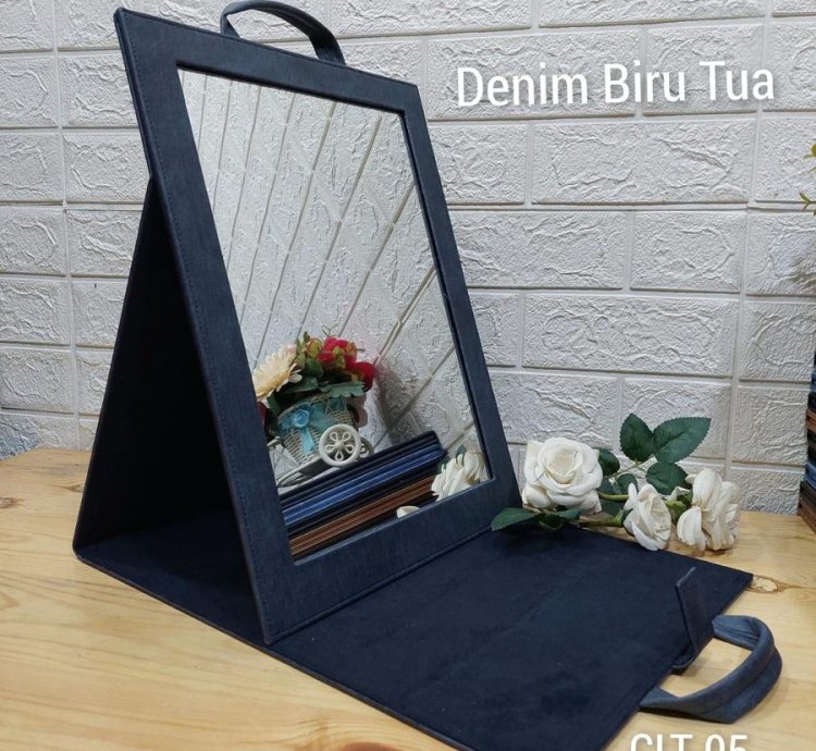 Mike Uptool Mua Makeup Mirror Folding Book Synthetic Leather Material