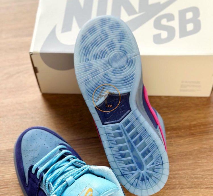 Nike Sb Dunk Low Run The Jewels Do9404-400