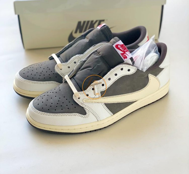 Nike Air Jordan 1 Low Travis Scott Reverse Mocha