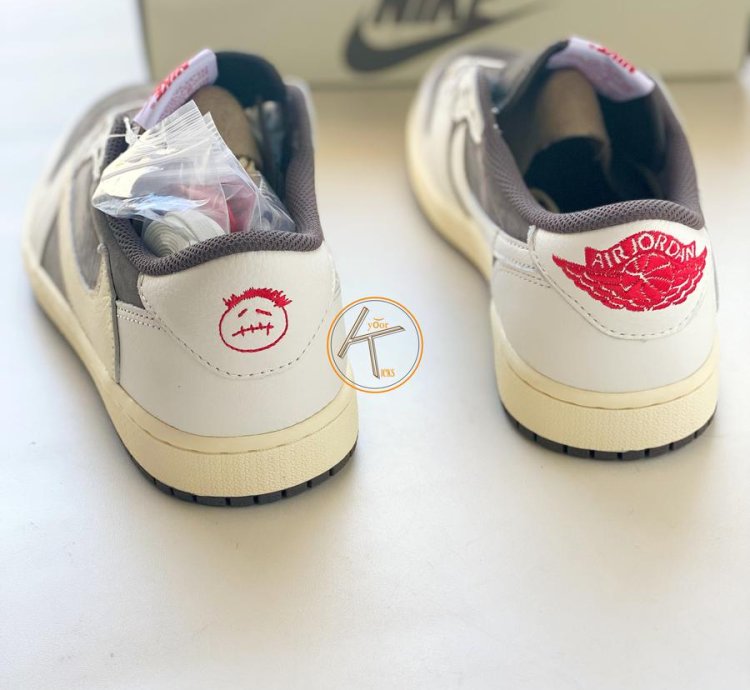 Nike Air Jordan 1 Low Travis Scott Reverse Mocha