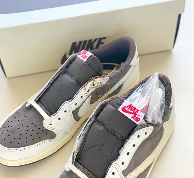 Nike Air Jordan 1 Low Travis Scott Reverse Mocha