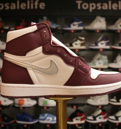 Air Jordan 1 Retro High 'Bordeaux'