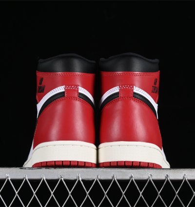 Black Toe Reimagined AJ1 DZ5485-106