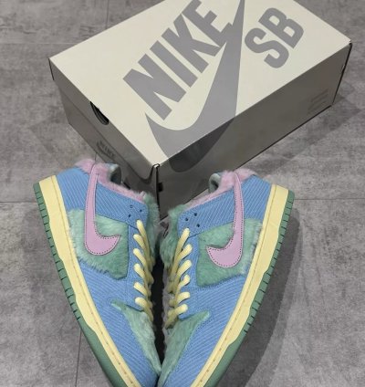 Nike Verdy x Dunk SB Low Visty Pro QS FN6040-400