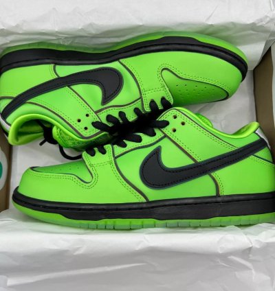 NIKE SB x THE POWERPUFF GIRLS DUNK LOW PRO QS BUTTERCUP FZ8319-300