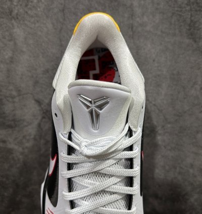 NK Zoom Kobe ZK5 ”Bruce Lee” CD4991-101