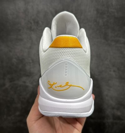 NK Zoom Kobe ZK5 ”Bruce Lee” CD4991-101