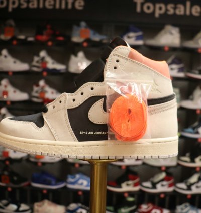 Nike Air Jordan 1 Retro High Neutral Grey Hyper Crimson 555088-018