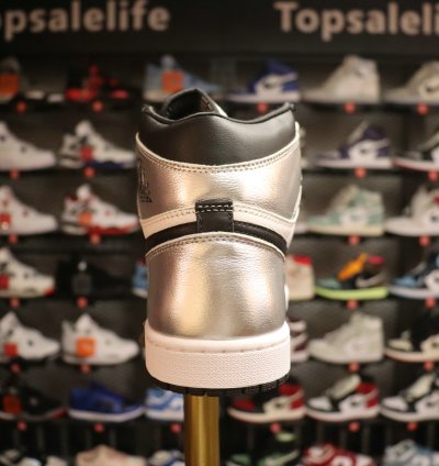 Nike Air Jordan 1 Retro High Silver Toe CD0461-001