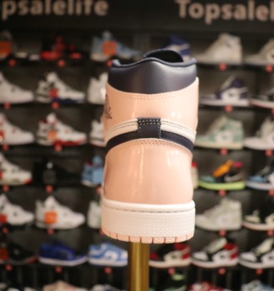 Nike Air Jordan 1 Retro High OG SE 'Bubble Gum' DD9335-641