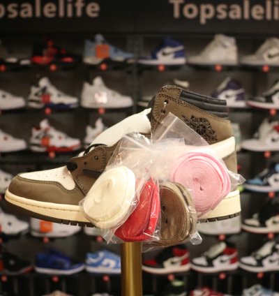 Travis Scott x Air Jordan 1 Retro High OG 'Mocha' CD4487-100