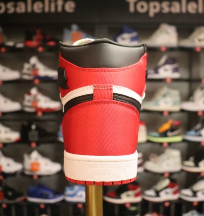 Air Jordan 1 Retro High 'Satin Black Toe' CD0461-016