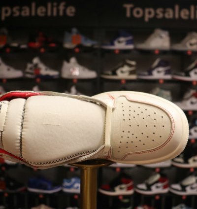 Air Jordan 1 Retro High OG Phantom Gym Red 555088-160