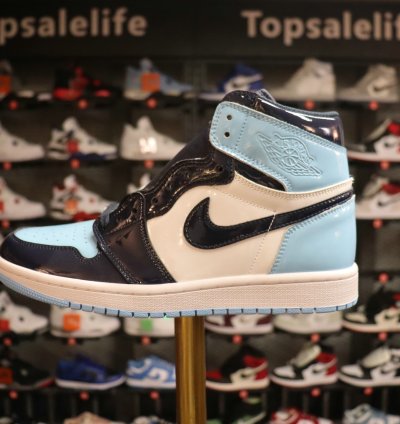 Air Jordan 1 Retro High OG 'Blue Chill' CD0461-401
