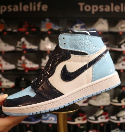 Air Jordan 1 Retro High OG 'Blue Chill' CD0461-401