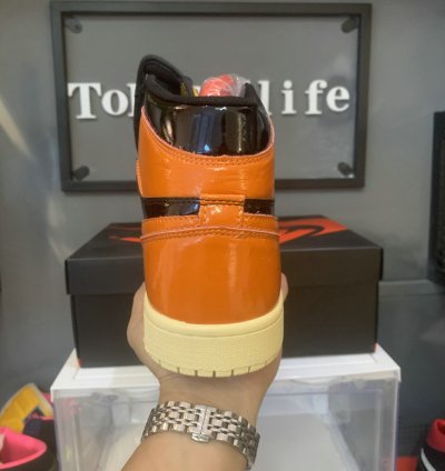 Air Jordan 1 Retro High OG 'Shattered Backboard 3.0' 555088-028