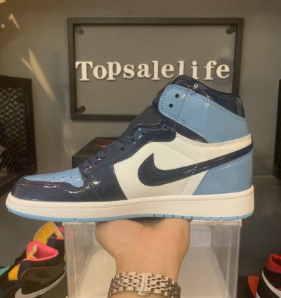 Air Jordan 1 Retro High OG 'Blue Chill' CD0461-401