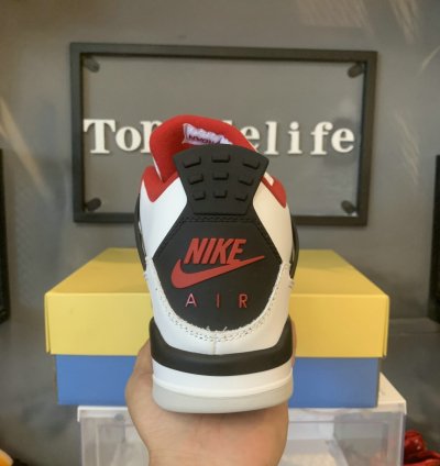 Jordan 4 Retro Fire Red (2012) 308497-110