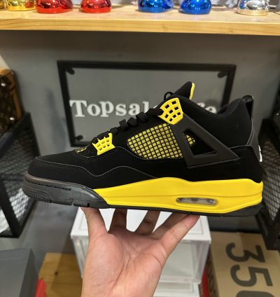 Jordan 4 Retro Thunder (2023) DH6927-017