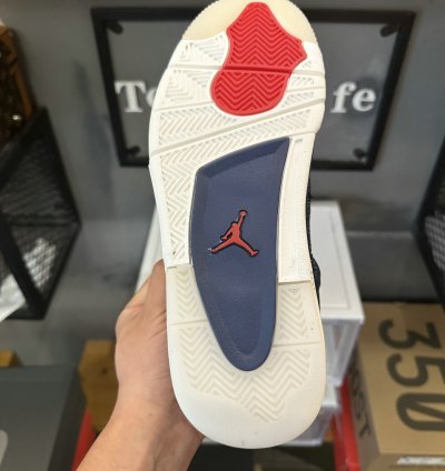 Jordan 4 Retro SE Sashiko CW0898-400