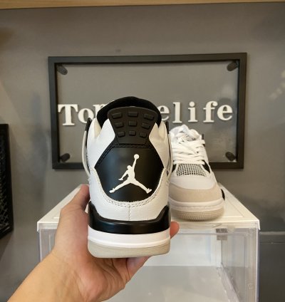 Jordan 4 Retro Military Black DH6927-111