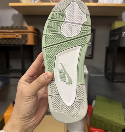 Jordan 4 Retro Seafoam (Women's) AQ9129-103