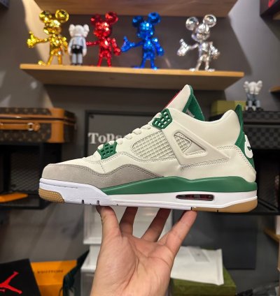 Jordan 4 Retro SB Pine Green DR5415-103